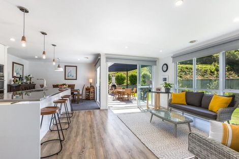 Photo of property in 35 Banks Boulevard, Whitby, Porirua, 5024