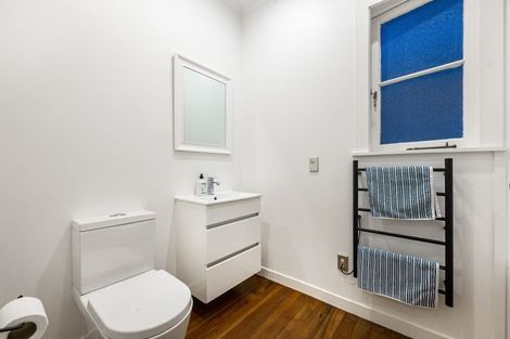 Photo of property in 43 Aramoana Avenue, Devonport, Auckland, 0624