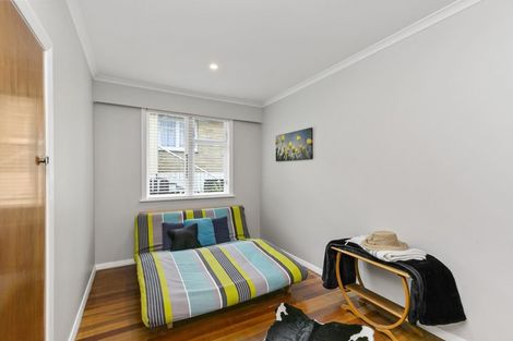 Photo of property in 12 Raroa Place, Pukerua Bay, 5026