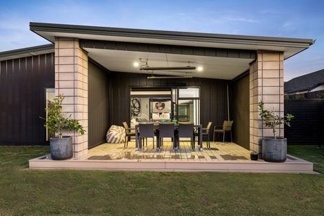 Photo of property in 15 Saint Thomas Avenue, Pyes Pa, Tauranga, 3112