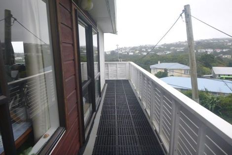 Photo of property in 65a Black Rock Road, Newlands, Wellington, 6037