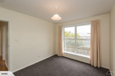 Photo of property in 2/14a Garreg Road, Fendalton, Christchurch, 8052