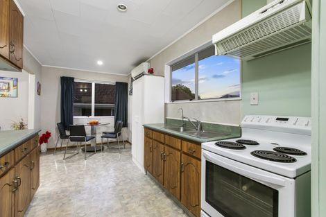 Photo of property in 2c Youngs Road, Papakura, 2110