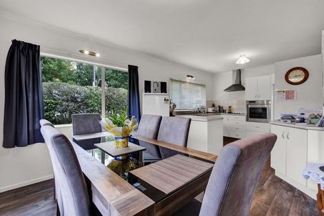 Photo of property in 122 Clawton Street, Westown, New Plymouth, 4310