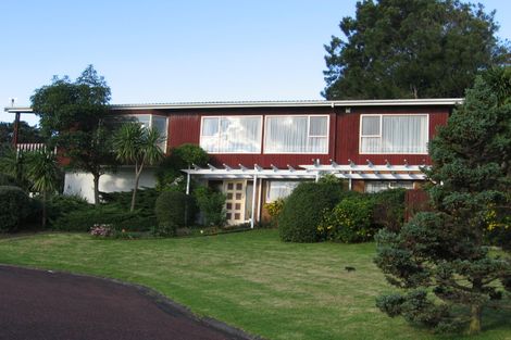Photo of property in 10 Icarus Place, Half Moon Bay, Auckland, 2012