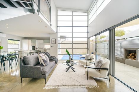 Photo of property in 4 Mere Mere Avenue, Palmerston North, 4414