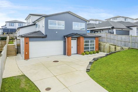 Photo of property in 14 Frazen Avenue, Papakura, 2110