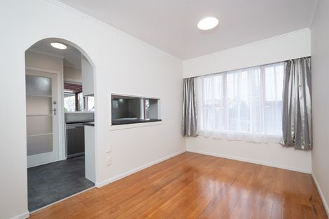 Photo of property in 4 Ayrton Street, Te Atatu South, Auckland, 0610