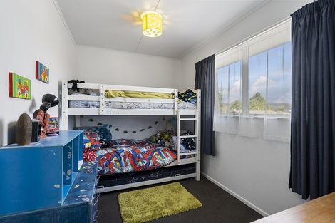 Photo of property in 67 Hartford Crescent, Totara Park, Upper Hutt, 5018