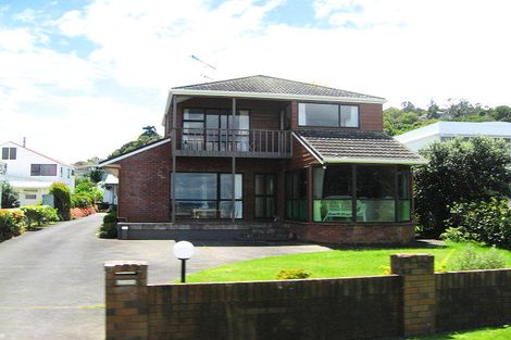 Photo of property in 44 Matakatia Parade, Matakatia, Whangaparaoa, 0930