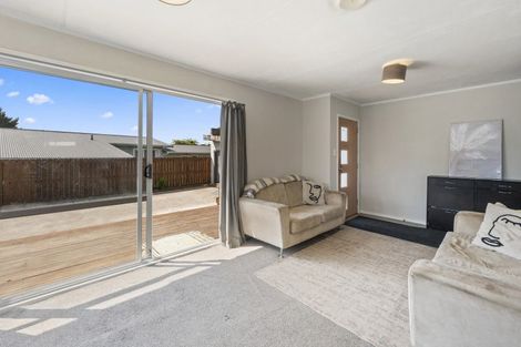 Photo of property in 9 Thackeray Place, Owhata, Rotorua, 3010