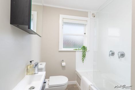 Photo of property in 1 Totara Street, Trentham, Upper Hutt, 5018