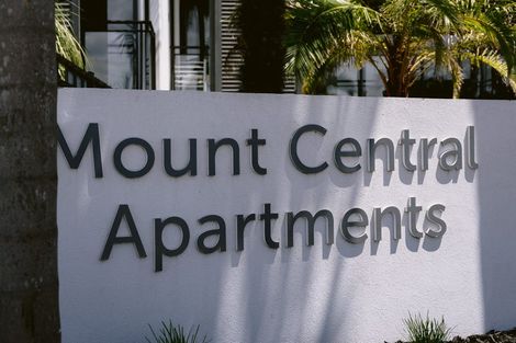 Photo of property in 2-06/424 Maunganui Road, Mount Maunganui, 3116