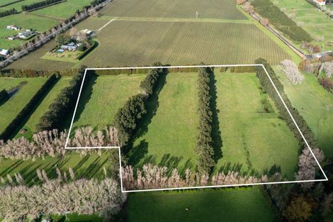 Photo of property in 792 Waitakere Road, Kumeu, 0891