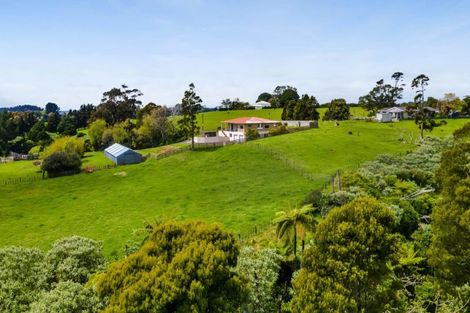 Photo of property in 200 Paraite Road, Paraite, New Plymouth, 4373