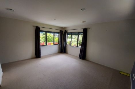 Photo of property in 70a Kirton Drive, Riverstone Terraces, Upper Hutt, 5018