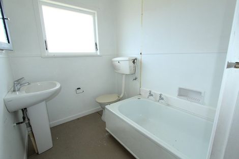 Photo of property in 21 Pohutukawa Drive, Tokoroa, 3420