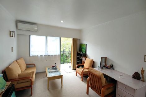 Photo of property in 3/16 Green Lane East, Remuera, Auckland, 1050