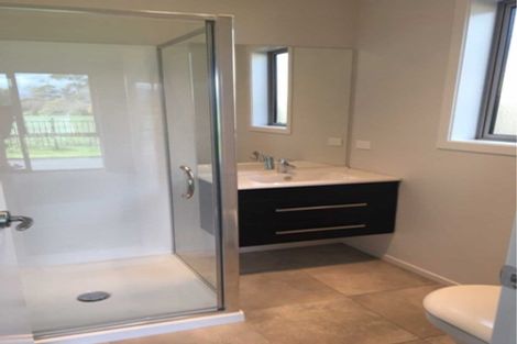 Photo of property in 26 Richardson Road, Omokoroa, 3114