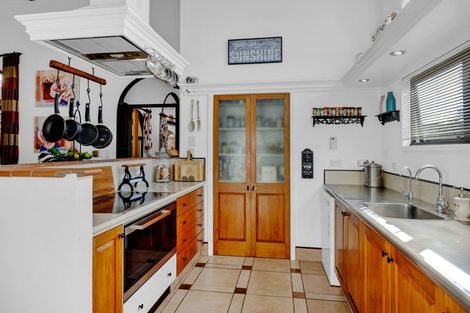 Photo of property in 15 Kowhai Street, Hawera, 4610