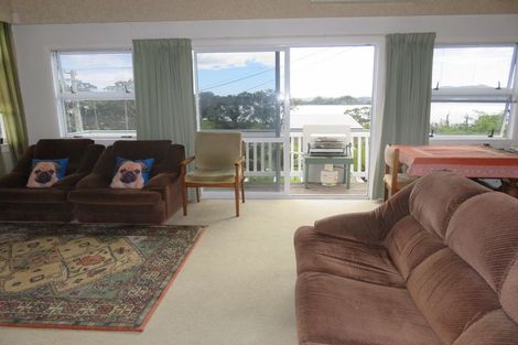 Photo of property in 72 Rapata Road, Oakura, Hikurangi, 0184