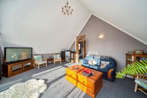 Photo of property in 16 Douglas Street, Hawera, 4610