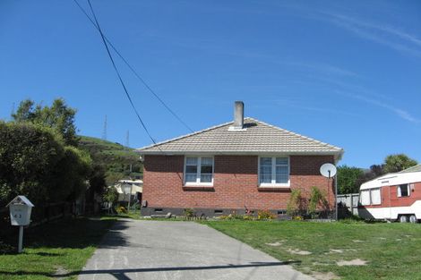 Photo of property in 43 Karaka Street, Stoke, Nelson, 7011