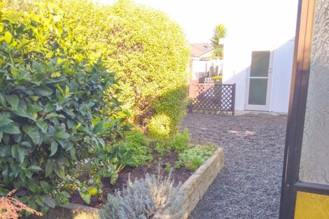 Photo of property in 151c Carrington Street, Lower Vogeltown, New Plymouth, 4310