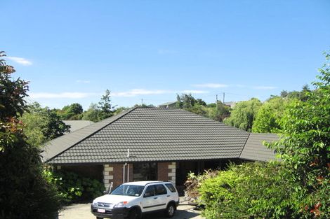 Photo of property in 11 Happy Home Road, Westmorland, Christchurch, 8025