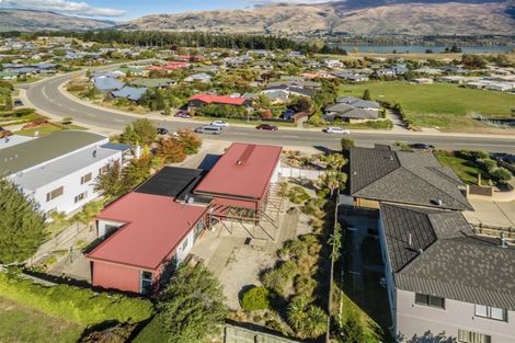 Photo of property in 43 Kings Drive, Wanaka, 9305
