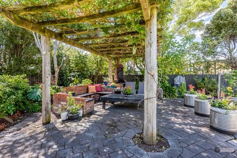 Photo of property in 14 Bristol Square, Hutt Central, Lower Hutt, 5010