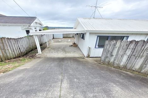 Photo of property in 1/100 Birkdale Road, Birkdale, Auckland, 0626