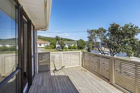 Photo of property in 20 Matatiro Street, Titahi Bay, Porirua, 5022