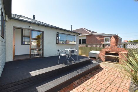Photo of property in 55 Hargest Crescent, Saint Kilda, Dunedin, 9012