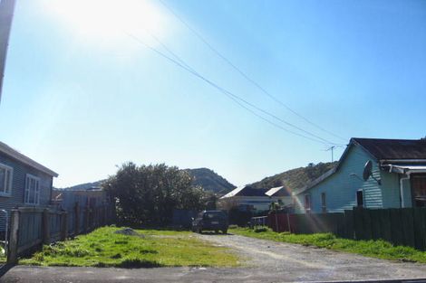 Photo of property in 11 Thompson Street, Greymouth, 7805