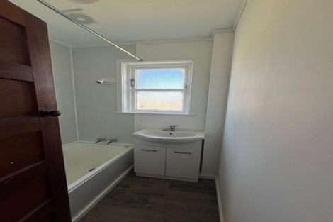 Photo of property in 24 Owen Street, Bunnythorpe, Palmerston North, 4481