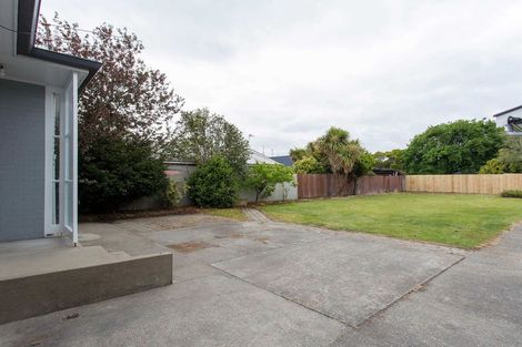 Photo of property in 63 Northcote Road, Northcote, Christchurch, 8052