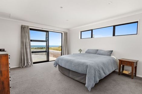 Photo of property in 5 Pukeko Place, Riversdale Beach, Masterton, 5872