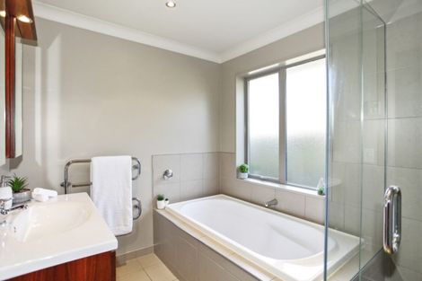 Photo of property in 35 Country Palms Drive, Halswell, Christchurch, 8025