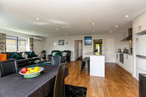 Photo of property in 15a Frederick Place, Whalers Gate, New Plymouth, 4310