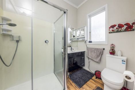 Photo of property in 308 Massey Road, Mangere East, Auckland, 2024