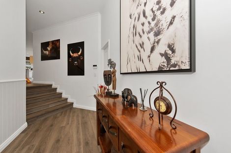 Photo of property in 62 Cairns Crescent, Rototuna, Hamilton, 3210