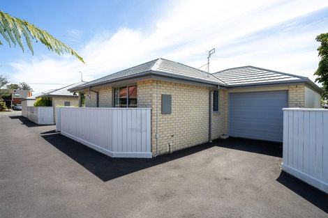 Photo of property in 62b Withells Road, Avonhead, Christchurch, 8042