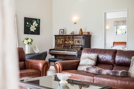 Photo of property in 7 Lakeside Villas, Whitby, Porirua, 5024