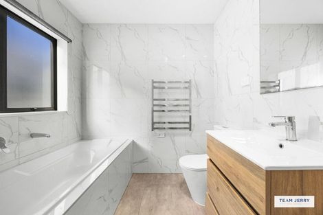 Photo of property in 9 Kairakau Street, Takanini, 2110