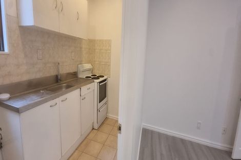 Photo of property in 2 Graham Collins Drive, Windsor Park, Auckland, 0632