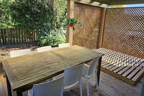 Photo of property in 38a Sunnynook Road, Sunnynook, Auckland, 0620