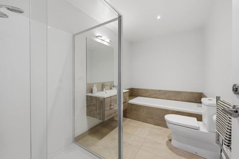 Photo of property in 27 Carder Court, Hobsonville, Auckland, 0618