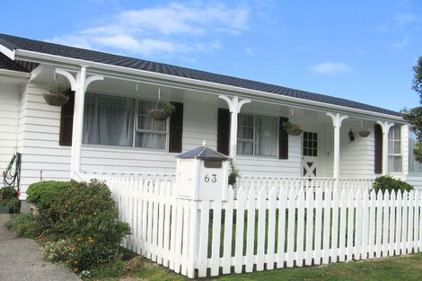 Photo of property in 63 Thurleigh Grove, Karori, Wellington, 6012