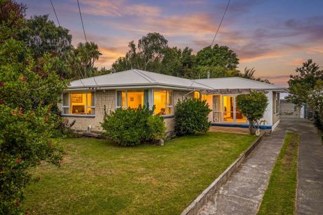 Photo of property in 34 Dunedin Street, Redwood, Christchurch, 8051